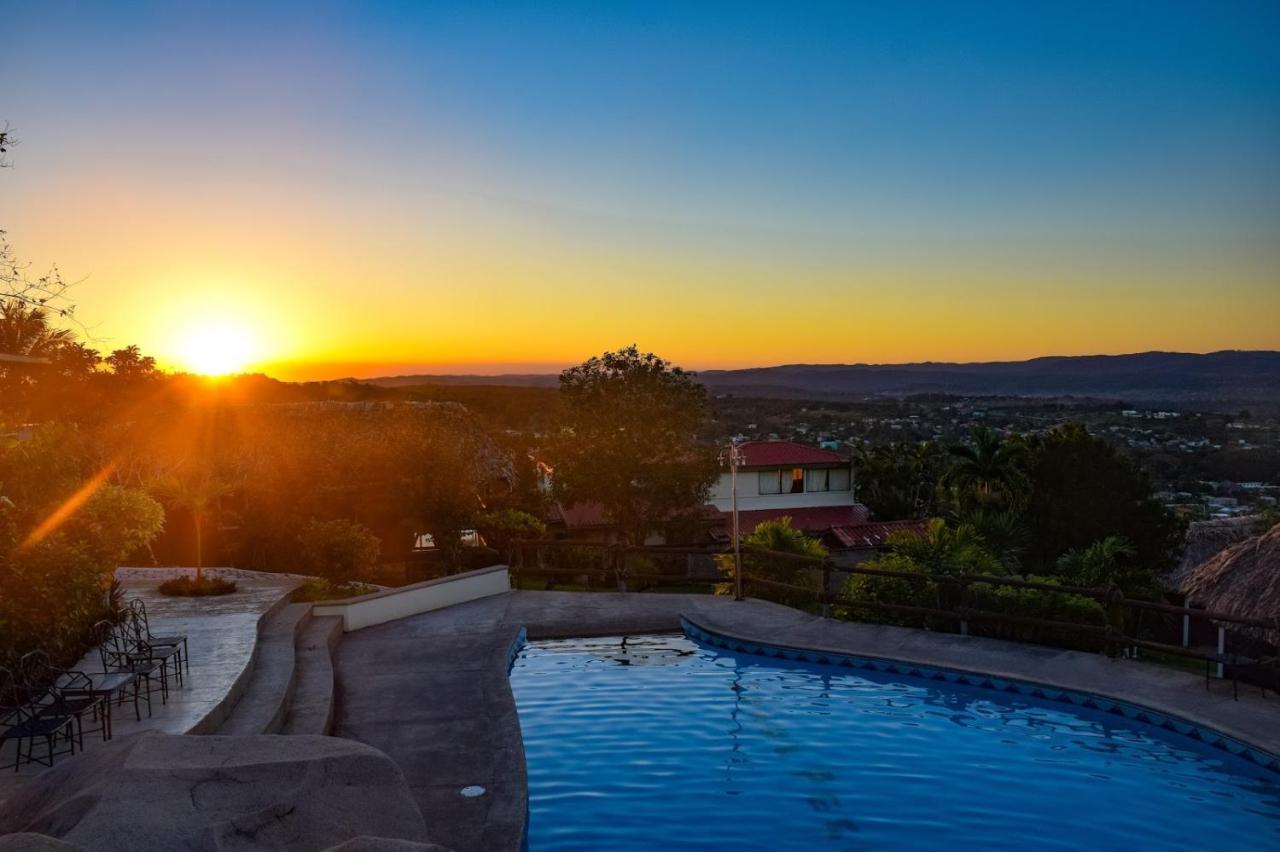 Cahal Pech Village Resort San Ignacio Bagian luar foto
